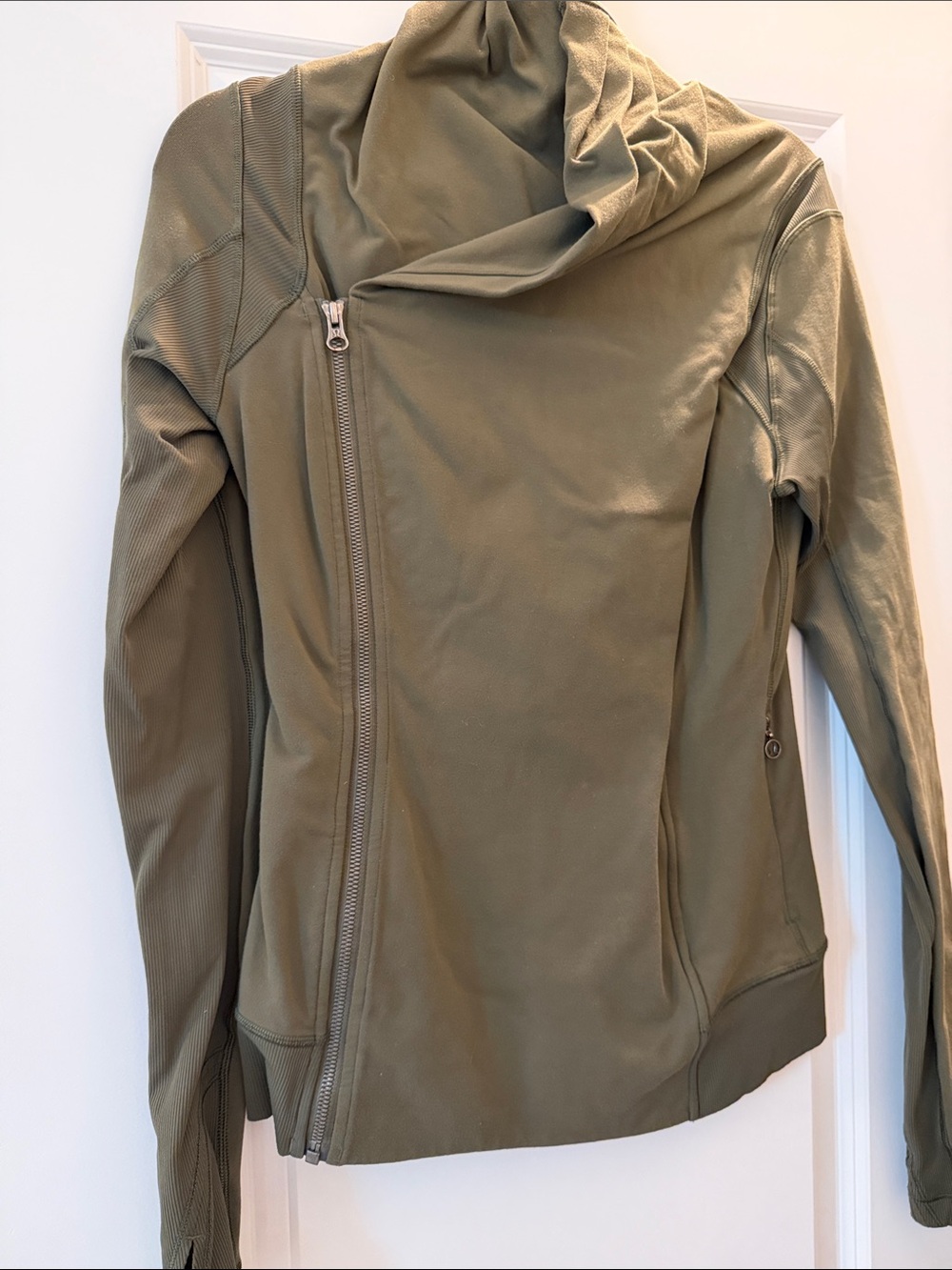 lululemon athletica Olive Green Asymmetrical Zip Bomber Jacket size 8